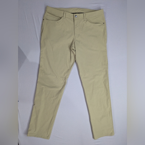 Sold - Picture 1 of 11